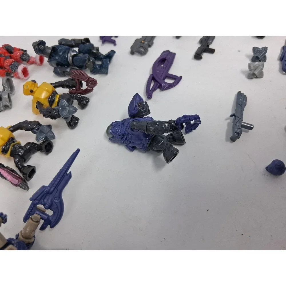 Mega Bloks Construx Halo/Covenant Mini Figures Lot Of:22  and Accessories/Read I